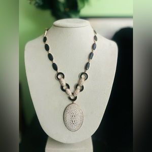 Bling Akkad Necklace